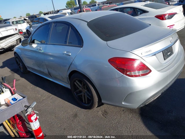 55SWF4JB0JU274395 Mercedes-Benz C 300