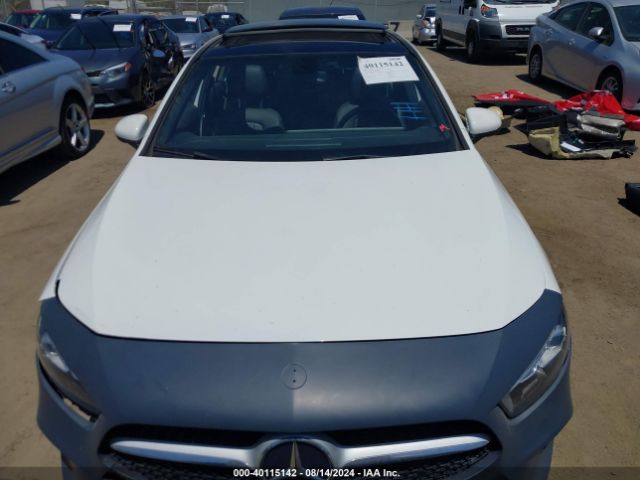 WDD3G4EB2KW025921 Mercedes-Benz A 220