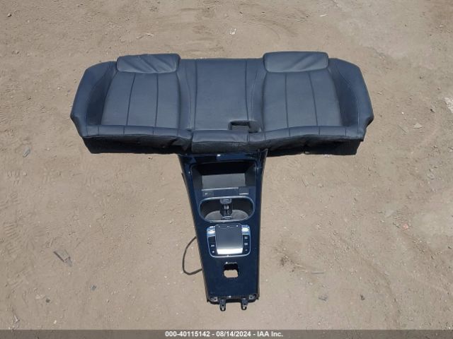 WDD3G4EB2KW025921 Mercedes-Benz A 220