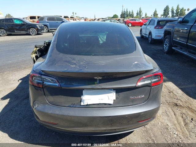 5YJ3E1EC8NF127806 Tesla Model 3 Performance Dual Motor All-wheel Drive