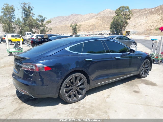 2013 TESLA MODEL S 5YJSA1CG4DFP20039 Photo 3