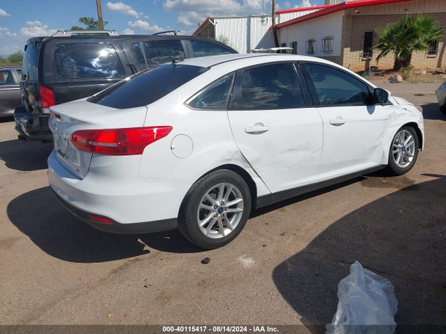 Ford FOCUS SE 2018 1FADP3F20JL324756 Image 4