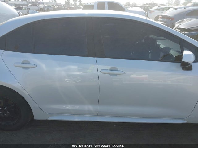 Toyota Corolla Hybrid Le 2021 JTDEAMDE1MJ014621 Image 13