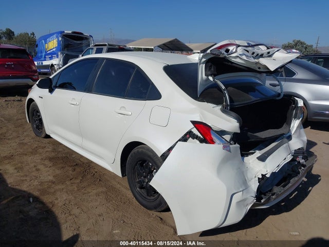 Toyota Corolla Hybrid Le 2021 JTDEAMDE1MJ014621 Image 3