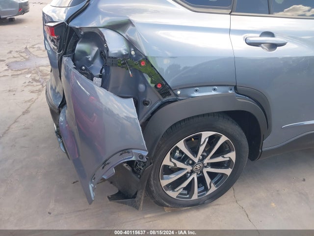 Toyota Corolla Cross Xle 2024 7MUDAAAG7RV100158 Image 17