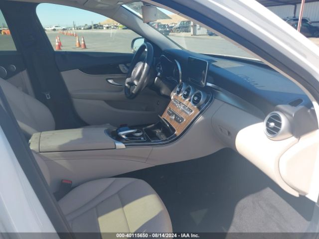 55SWF4JB6FU093406 Mercedes-Benz C 300 Luxury/sport