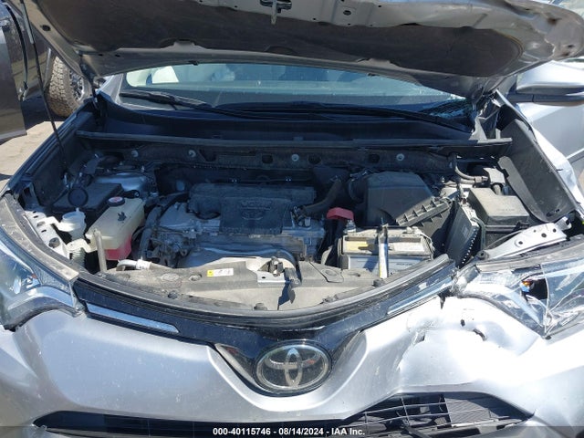 Toyota Rav4 Xle 2018 JTMRFREV0JJ242524 Image 10