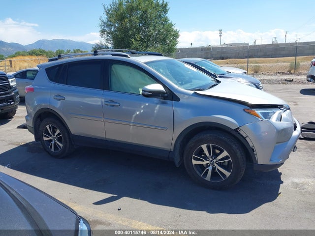 Toyota Rav4 Xle 2018 JTMRFREV0JJ242524 Image 13
