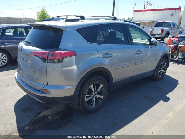 Toyota Rav4 Xle 2018 JTMRFREV0JJ242524 Image 4
