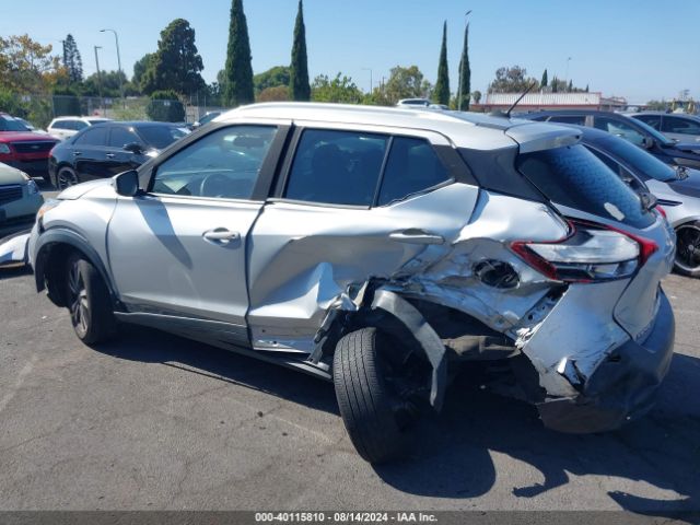 3N1CP5CU5JL507052 Nissan KICKS SV
