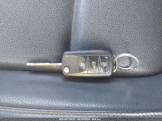 WVGAV3AX0EW504244 Volkswagen TIGUAN SE