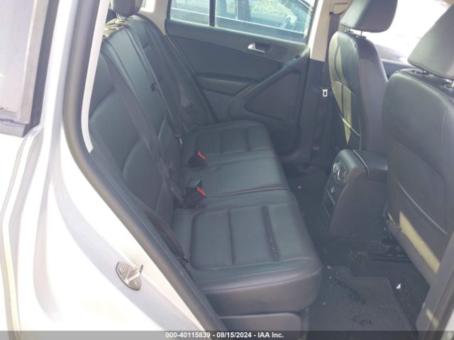 WVGAV3AX0EW504244 Volkswagen TIGUAN SE