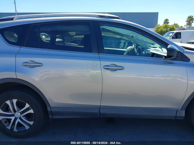 Toyota RAV4 LE 2016 2T3BFREV6GW498193 Image 14