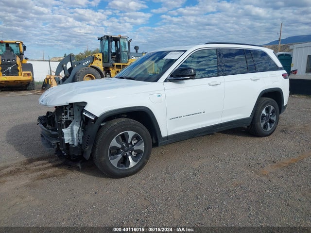 Jeep Grand Cherokee 4xe 2024 1C4RJYB68R8516674 Image 2