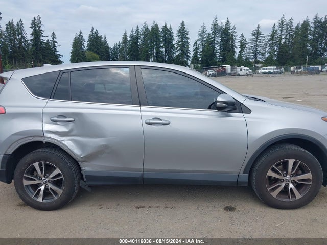 Toyota Rav4 Adventure/xle 2018 2T3RFREV4JW751002 Image 14