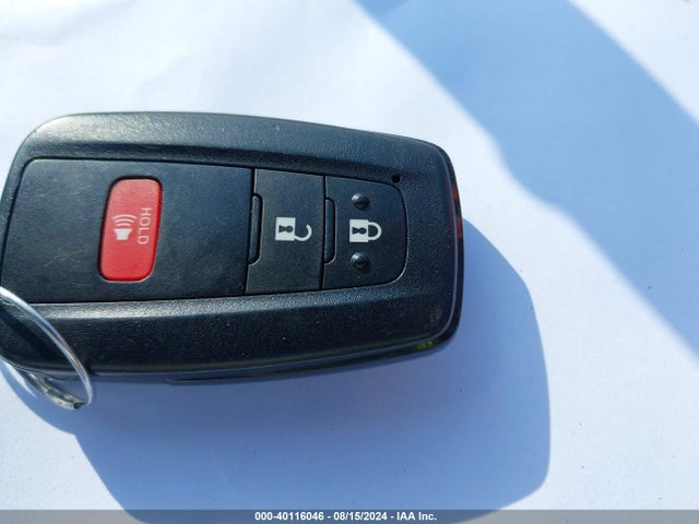 Toyota Prius Xle Awd-e 2021 JTDL9MFU1M3024624 Image 11