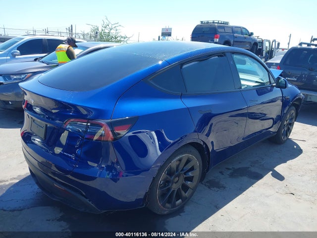 2024 TESLA MODEL Y 7SAYGAEE2RF133093 Photo 3