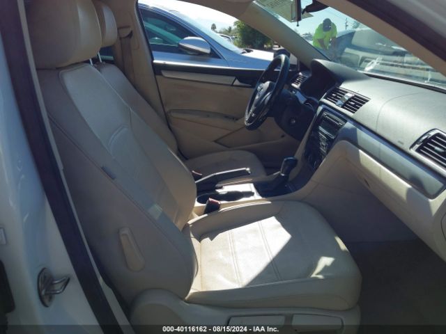 1VWBV7A34FC037553 Volkswagen Passat 2.0l Tdi Se