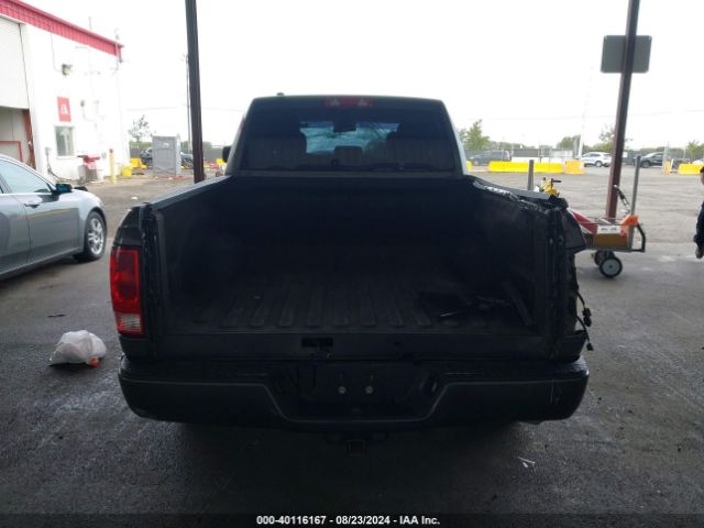 1C6RR7FG5JS351994 RAM 1500 Express Quad Cab 4x4 6'4 Box