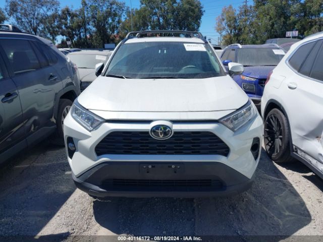 2T3C1RFV8MW128585 Toyota Rav4 Xle Premium