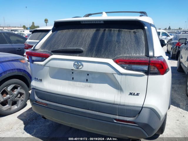 2T3C1RFV8MW128585 Toyota Rav4 Xle Premium
