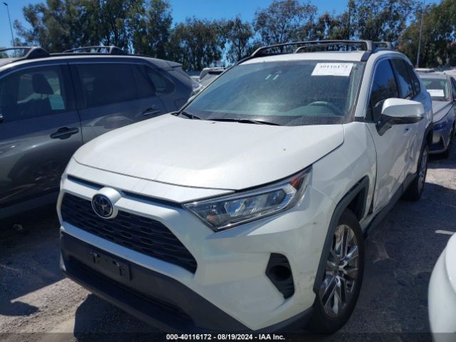 2T3C1RFV8MW128585 Toyota Rav4 Xle Premium