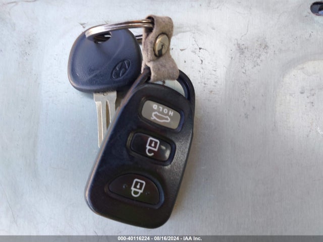 2011 Hyundai Elantra Gls მანქანა იყიდება აუქციონზე, vin: 5NPDH4AE7BH042165, აუქციონის ნომერი: 40116224