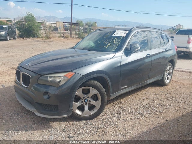 BMW X1 Sdrive28i 2015 WBAVM1C51FVW58796 Image 2