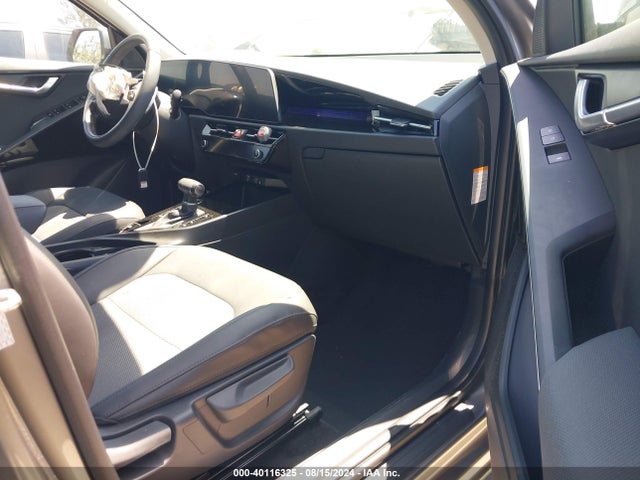KIA NIRO EX 2024 KNDCR3LE5R5137981 Image 5
