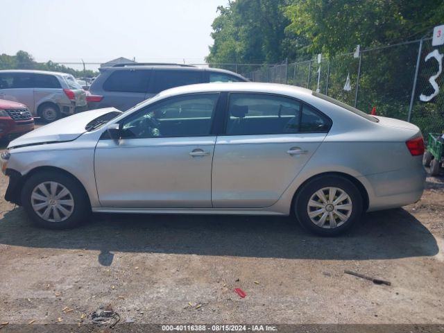 3VW2K7AJ9EM232312 Volkswagen Jetta 2.0l S