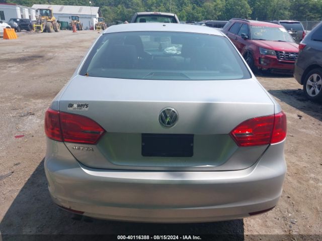 3VW2K7AJ9EM232312 Volkswagen Jetta 2.0l S