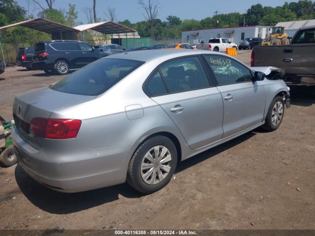 3VW2K7AJ9EM232312 Volkswagen Jetta 2.0l S