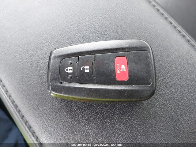 Toyota PRIUS XLE 2019 JTDKARFU8K3080007 Image 11