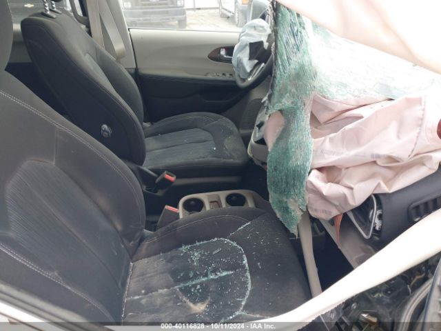 2C4RC1CG6RR132373 Chrysler Voyager Lx