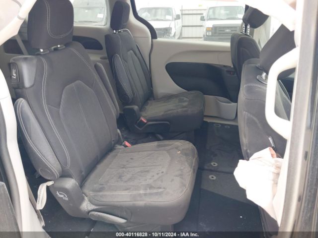 2C4RC1CG6RR132373 Chrysler Voyager Lx