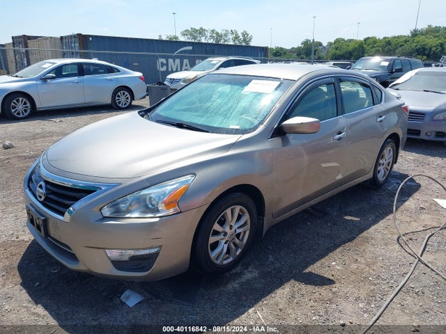 Nissan Altima 2.5 S 2014 1N4AL3AP1EC406177 Image 2
