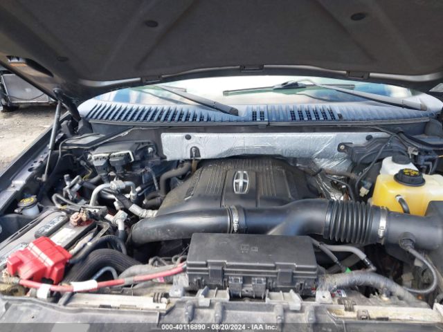 5LMJJ2JT9FEJ05677 Lincoln Navigator