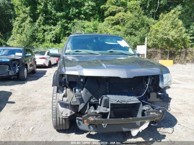 5LMJJ2JT9FEJ05677 Lincoln Navigator