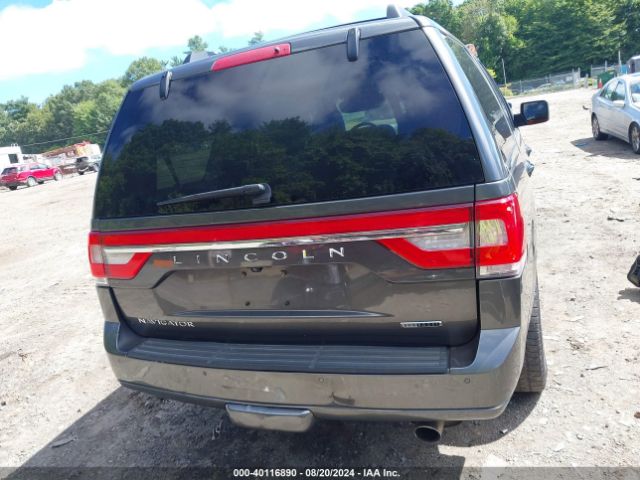 5LMJJ2JT9FEJ05677 Lincoln Navigator