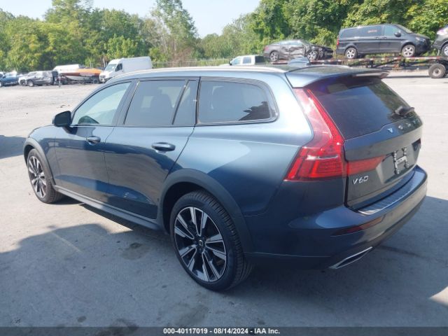 YV4102WK1N1086667 Volvo V60 Cross Country T5