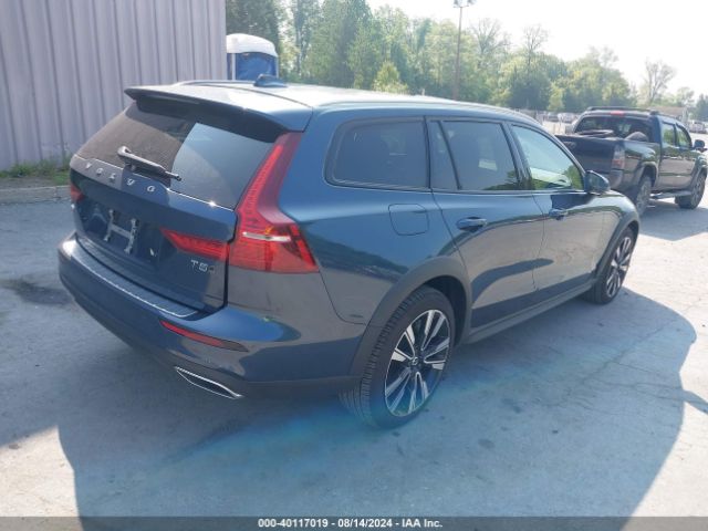 YV4102WK1N1086667 Volvo V60 Cross Country T5