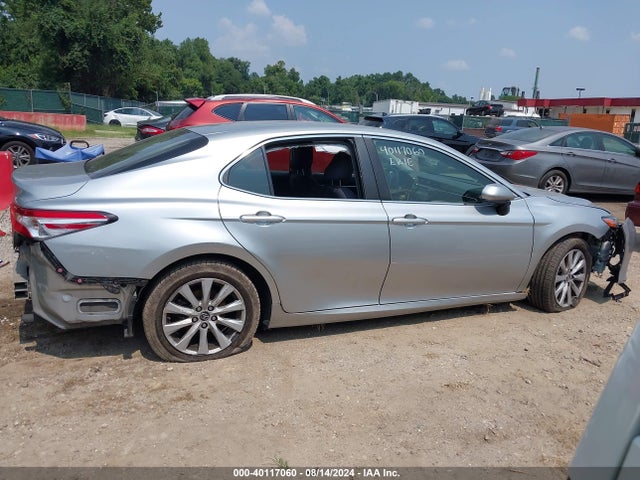 Toyota CAMRY LE 2018 JTNB11HK6J3017480 Image 13