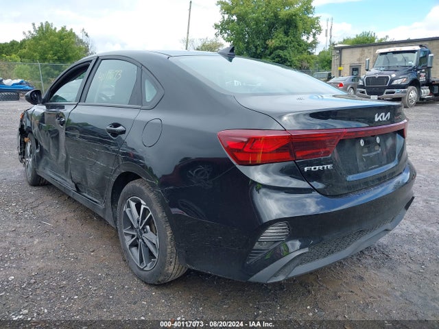 KIA Forte Lxs 2023 3KPF24AD6PE674345 Image 3
