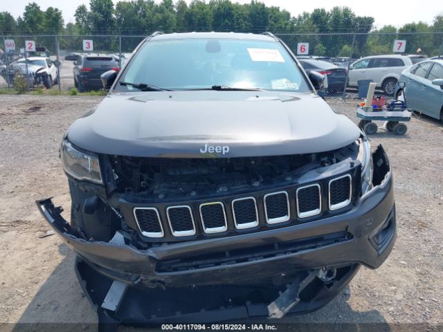 3C4NJDBB3KT629167 Jeep Compass Latitude 4x4