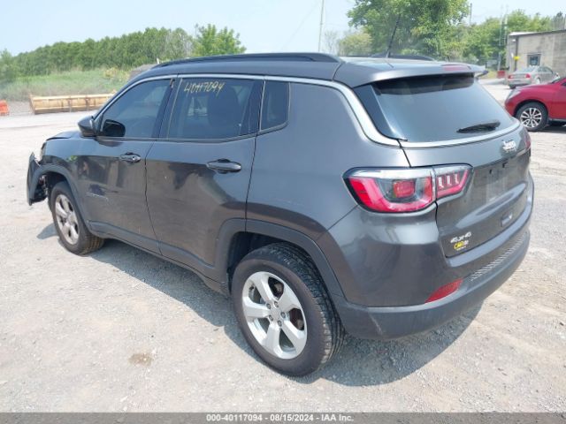 3C4NJDBB3KT629167 Jeep Compass Latitude 4x4