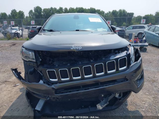 3C4NJDBB3KT629167 Jeep Compass Latitude 4x4