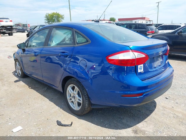 Ford FIESTA SE 2018 3FADP4BJ9JM145214 Image 3