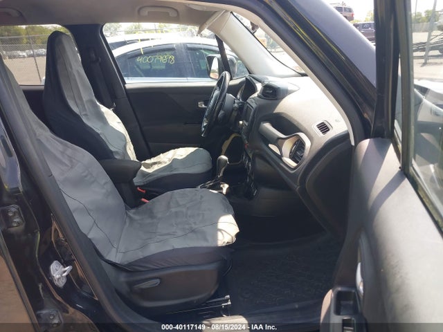 ZACCJBBT3FPB40012 Jeep Renegade Latitude