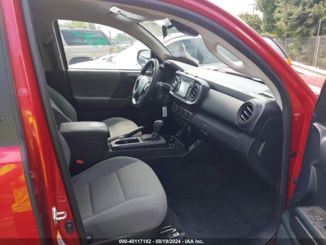 5TFAX5GN8KX150785 Toyota Tacoma Sr
