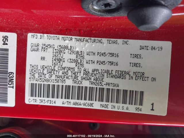 5TFAX5GN8KX150785 Toyota Tacoma Sr